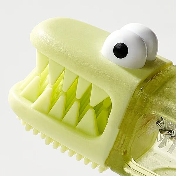 3-in-1 Crocodile Brush